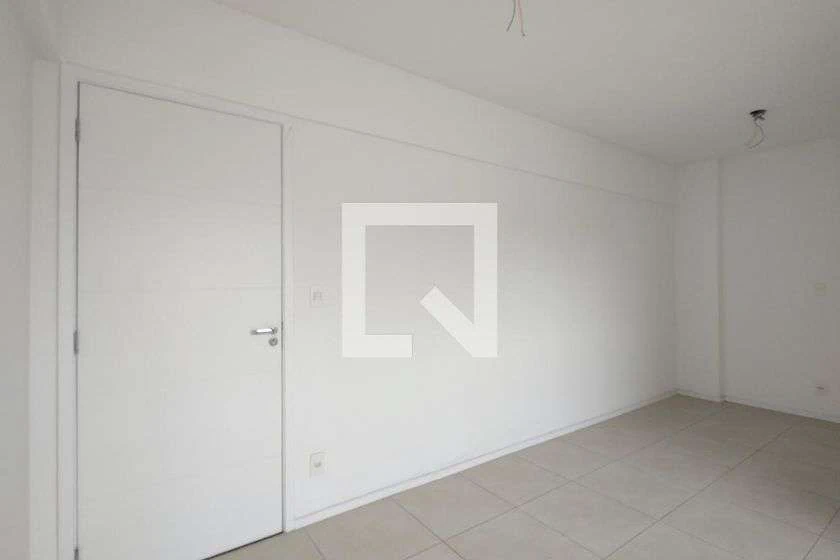 61 m² apartment with 2 bedrooms and a balcony — photo 4