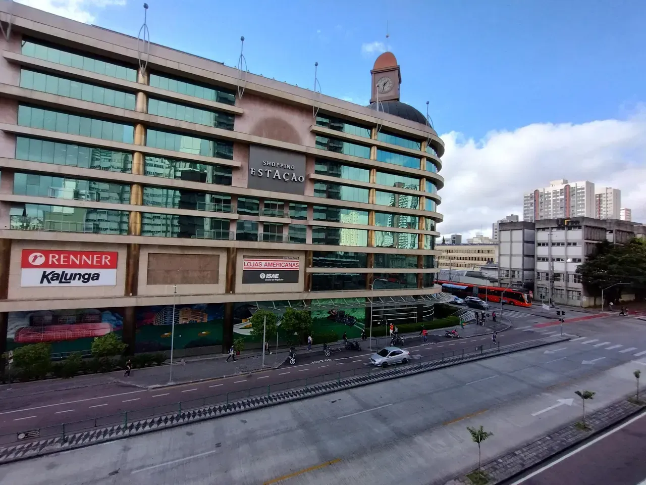 Furnished 1-bedroom apartment with parking in a condo — photo 11