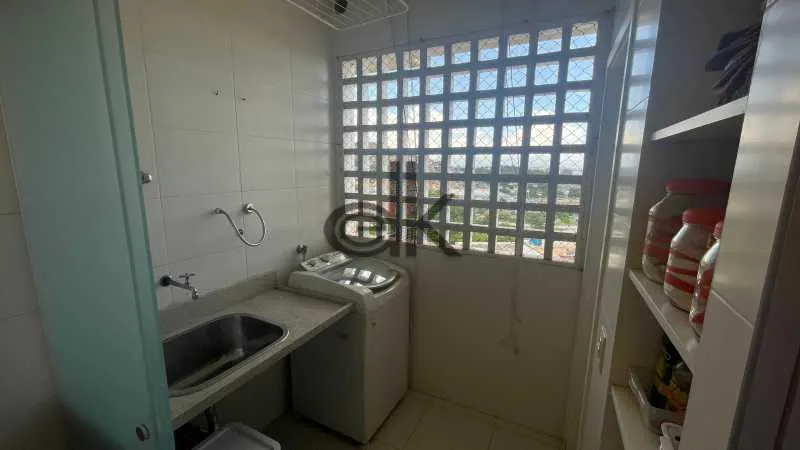 2-bedroom apartment with floor-to-ceiling windows — photo 11