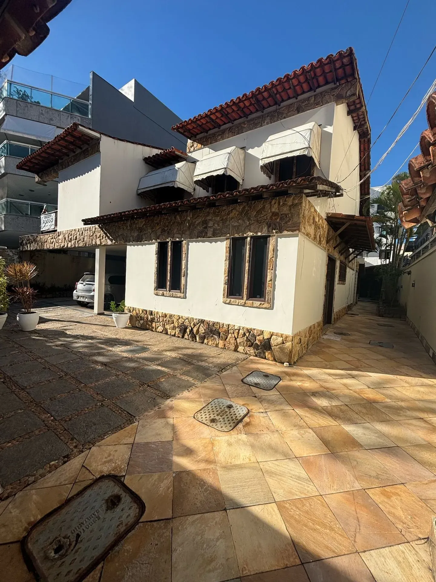 3-bedroom apartment with 5 bathrooms and a balcony — photo 18