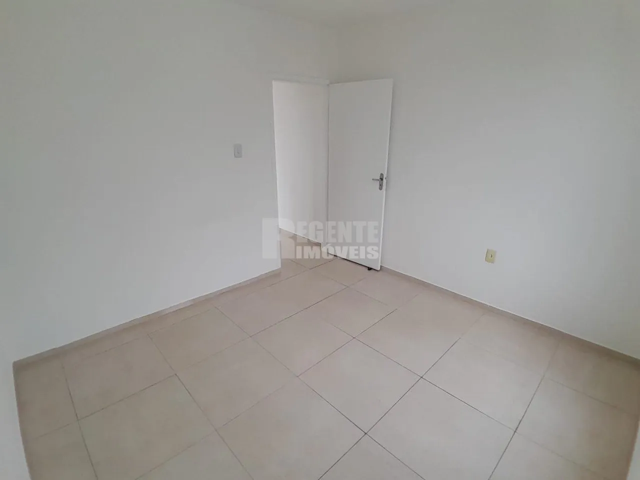 1-bedroom unfurnished apartment 46 m² with parking — photo 7
