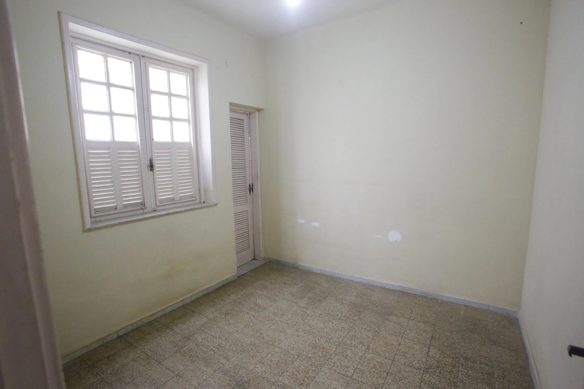 2-bedroom apartment with 2 bathrooms and no parking — photo 21