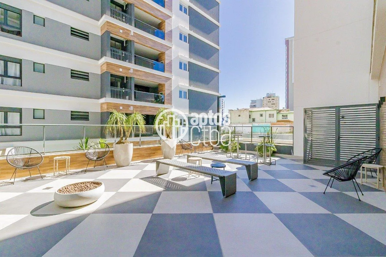 Glass-enclosed balcony in a 2-bedroom apartment, 81 m² — photo 62