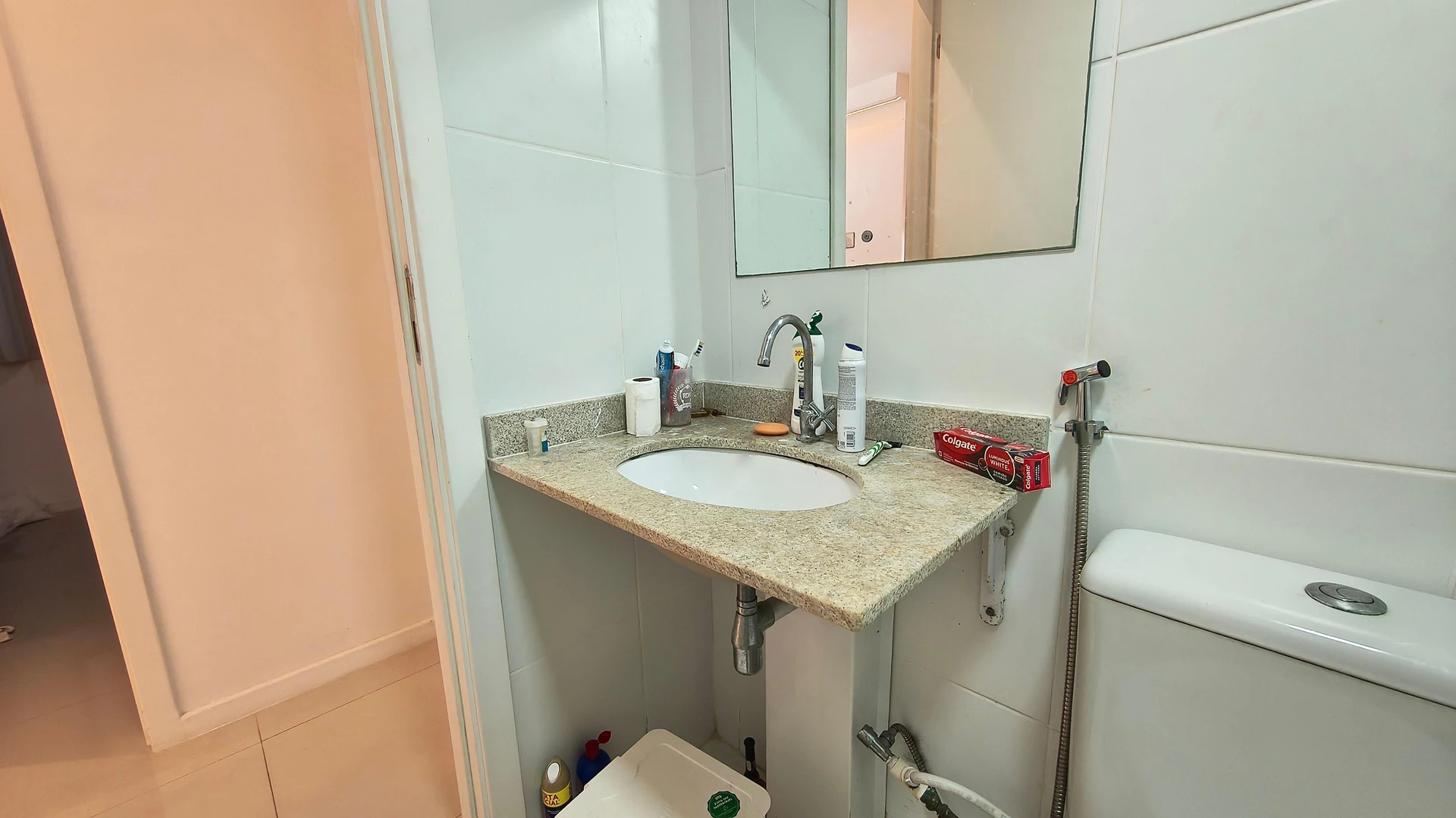 Rental apartment with 2 bedrooms and a balcony — photo 3