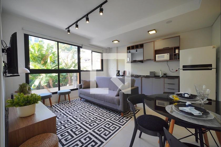 Apartamento de 1 quarto com cozinha integrada e 40 m² — photo 2