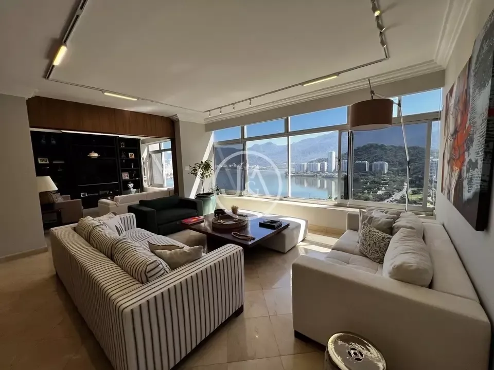 Furnished 3-bedroom apartment with 155 m²