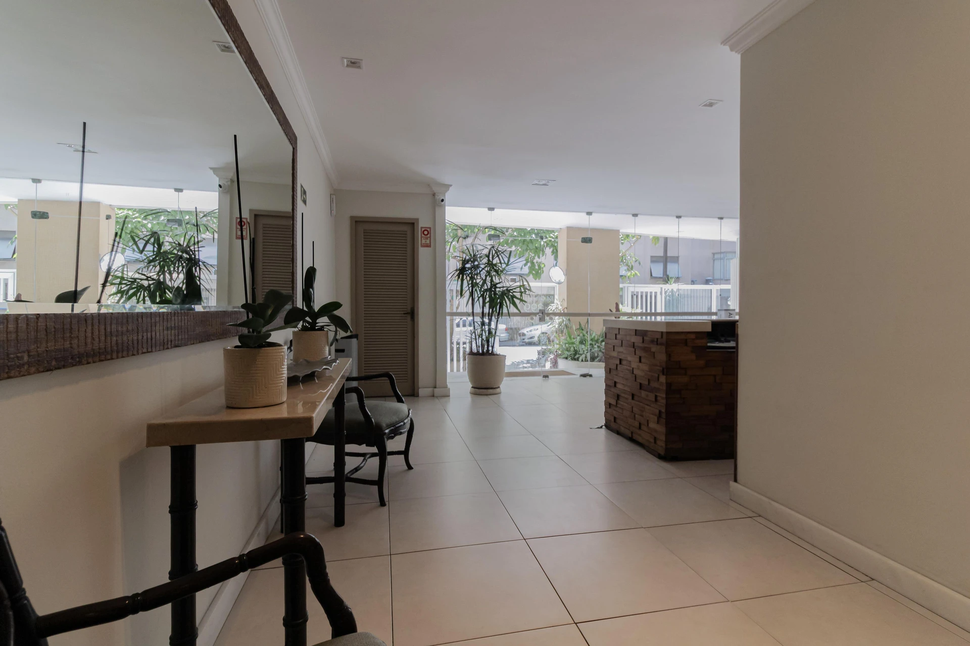 Unfurnished apartment with 3 bedrooms, 3 baths and parking — photo 16