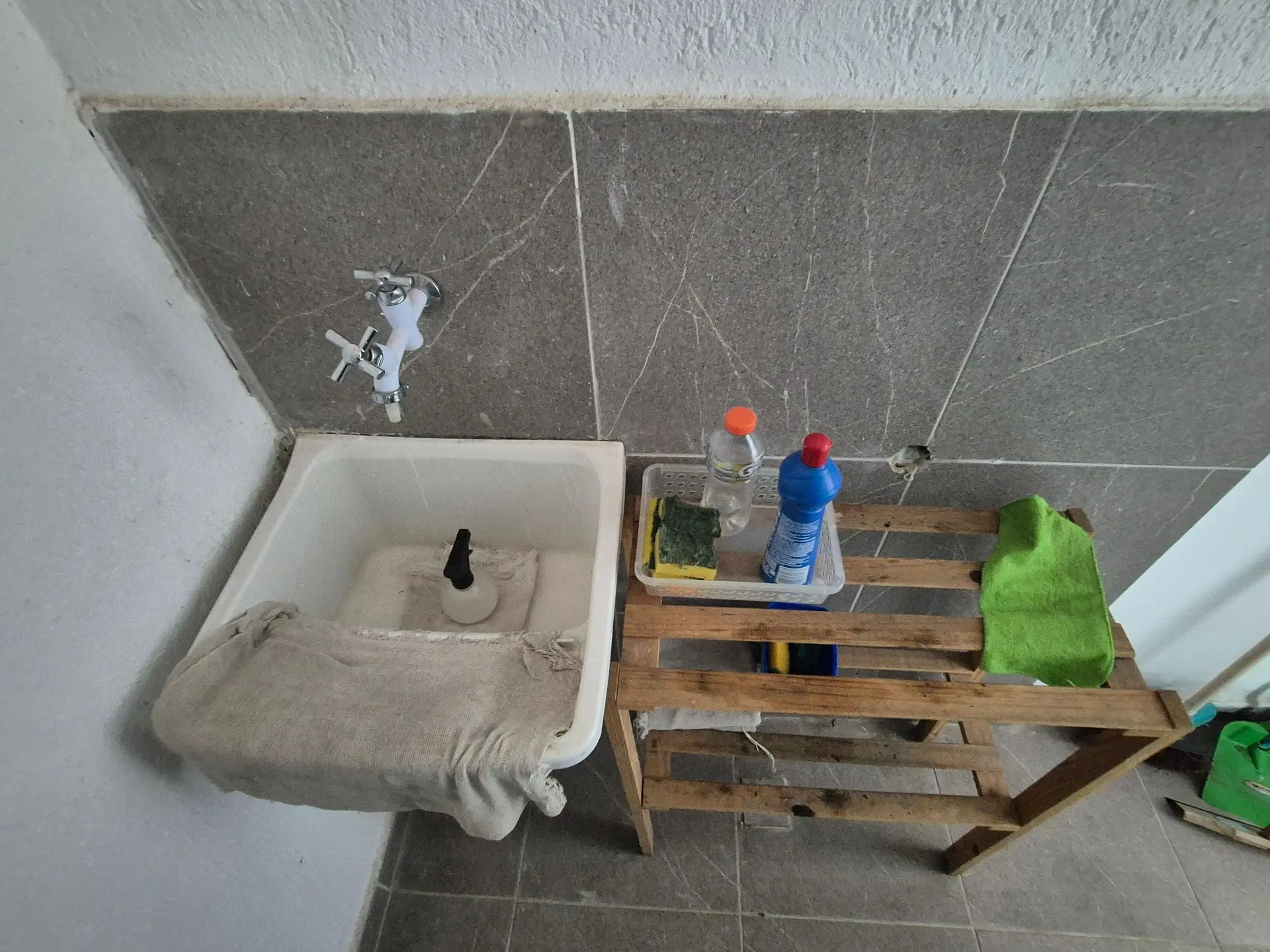Furnished apartment with 1 bedroom and 1 en-suite bath — photo 5