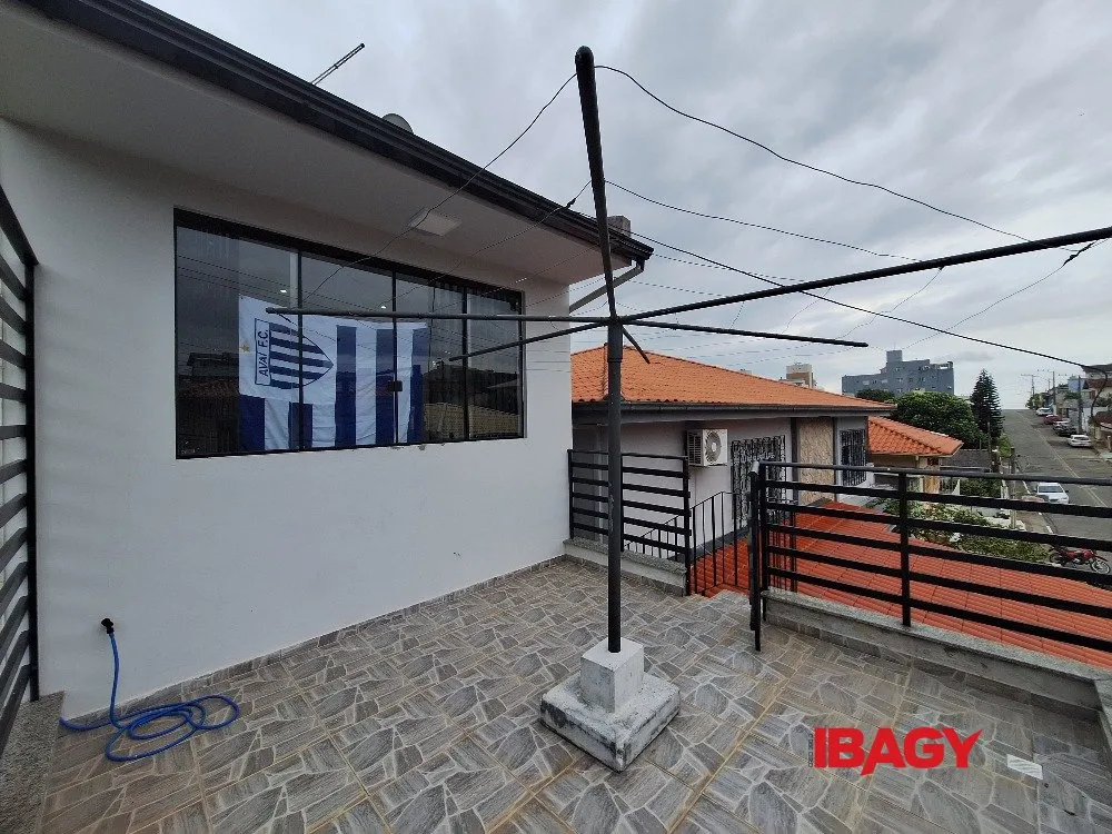 Washing machine in a 2-bedroom house, 121 m² — photo 9