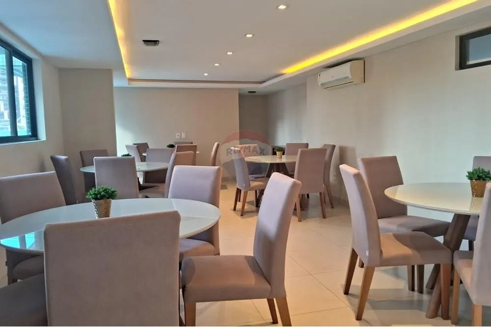 Furnished apartment, 132 m², with a glass-enclosed balcony — photo 71