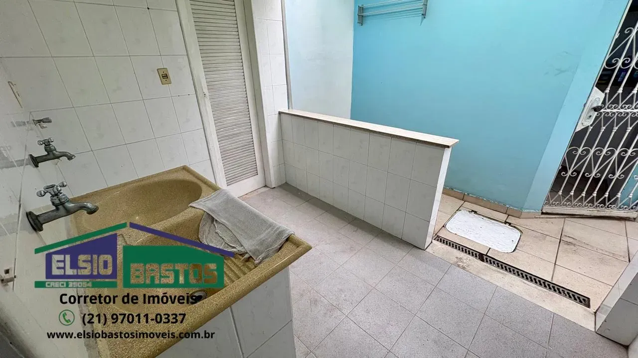 Casa de 180 m² com closet e jacuzzi — photo 22