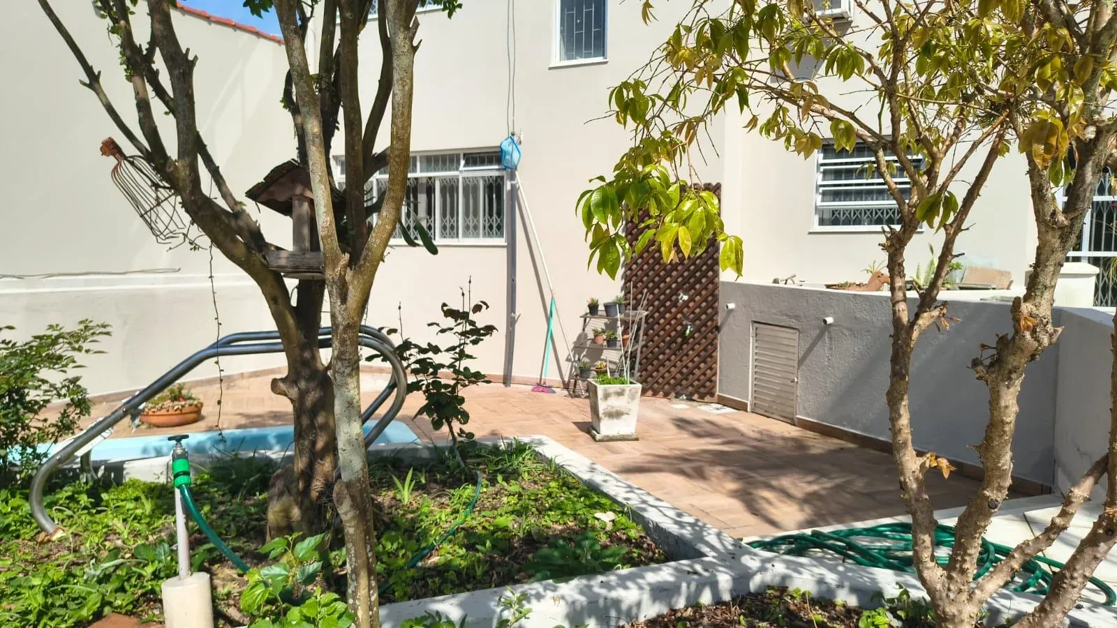 2-bedroom house with a water view in Florianópolis — photo 48