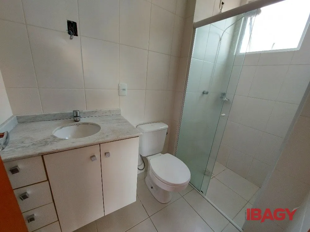 Home office in a 3-bedroom apartment, 77 m² — photo 10