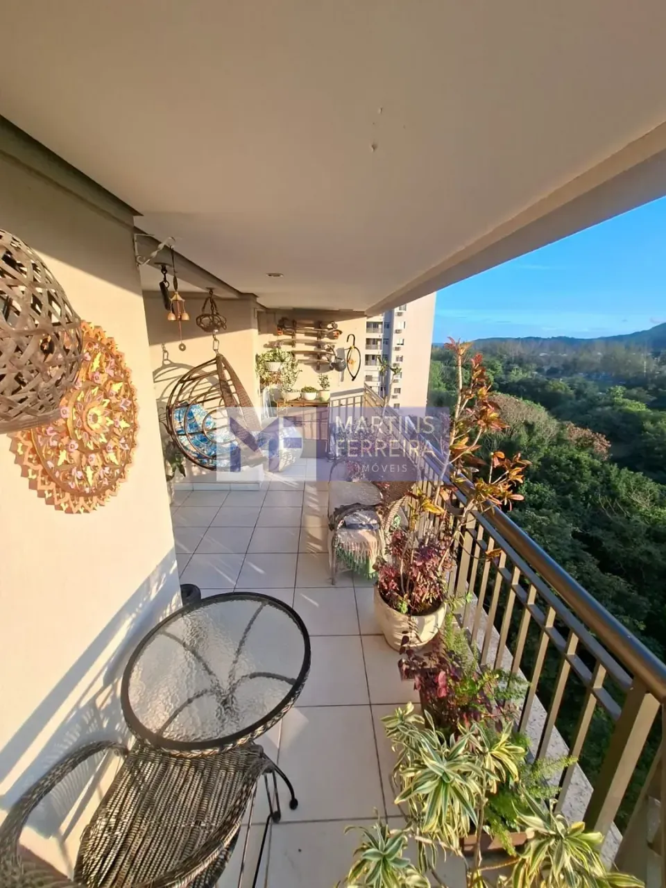 2-bedroom apartment with mountain views and 2 baths — photo 10