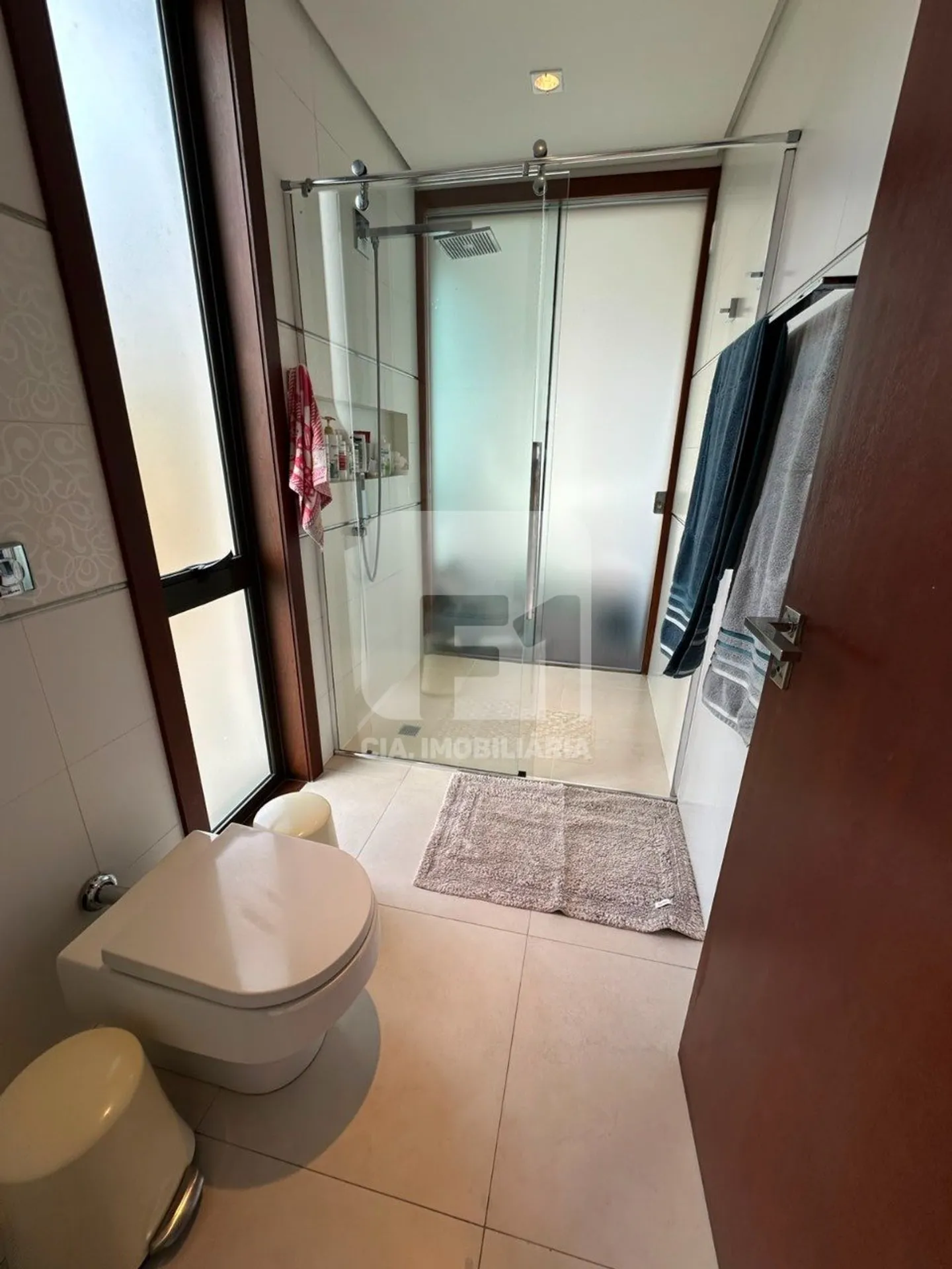 Furnished house with 6 bedrooms and 650 m² total — photo 80