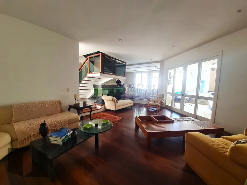 Unfurnished house with 5 bedrooms and 5 bathrooms — photo 8