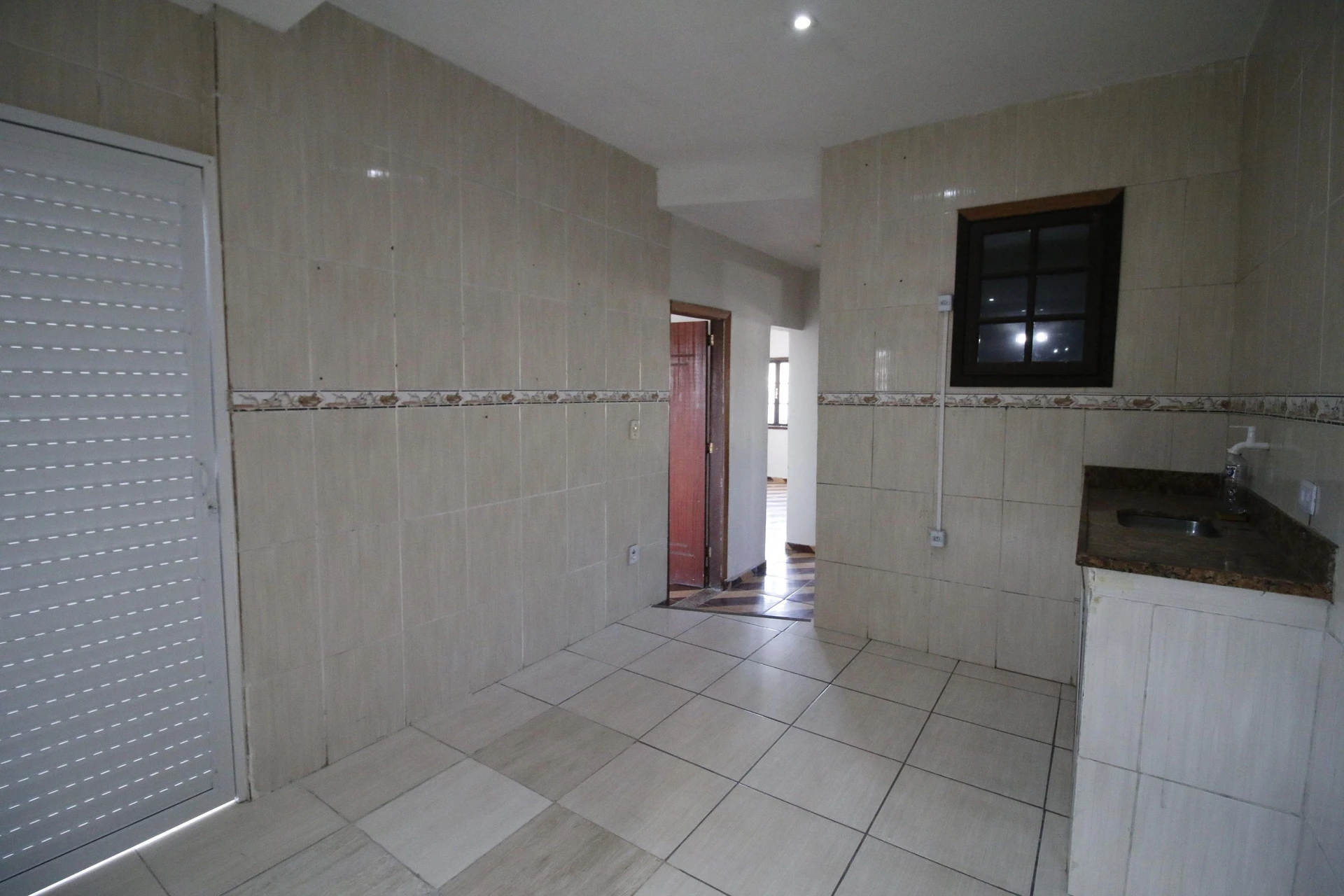 Casa para aluguel com 2 quartos e 2 banheiros — photo 2