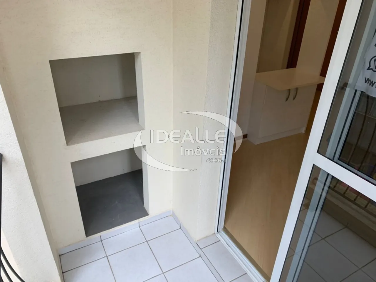 1-bedroom apartment with balcony and 58 m² — photo 9