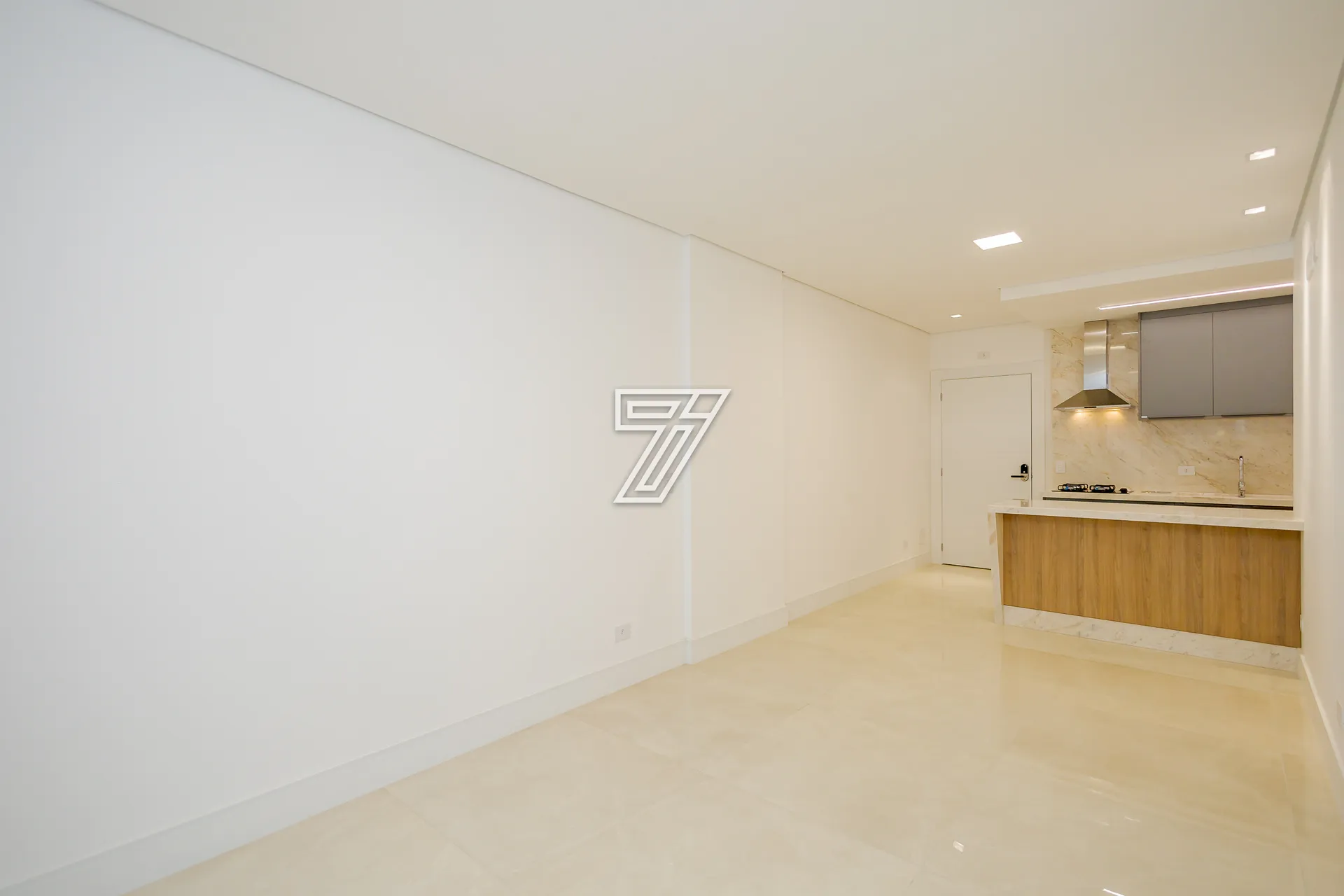 2-bedroom apartment with suite, open kitchen and 2 parking — photo 20