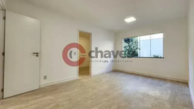 Casa com 4 quartos e 5 banheiros, cozinha integrada a gás — photo 21
