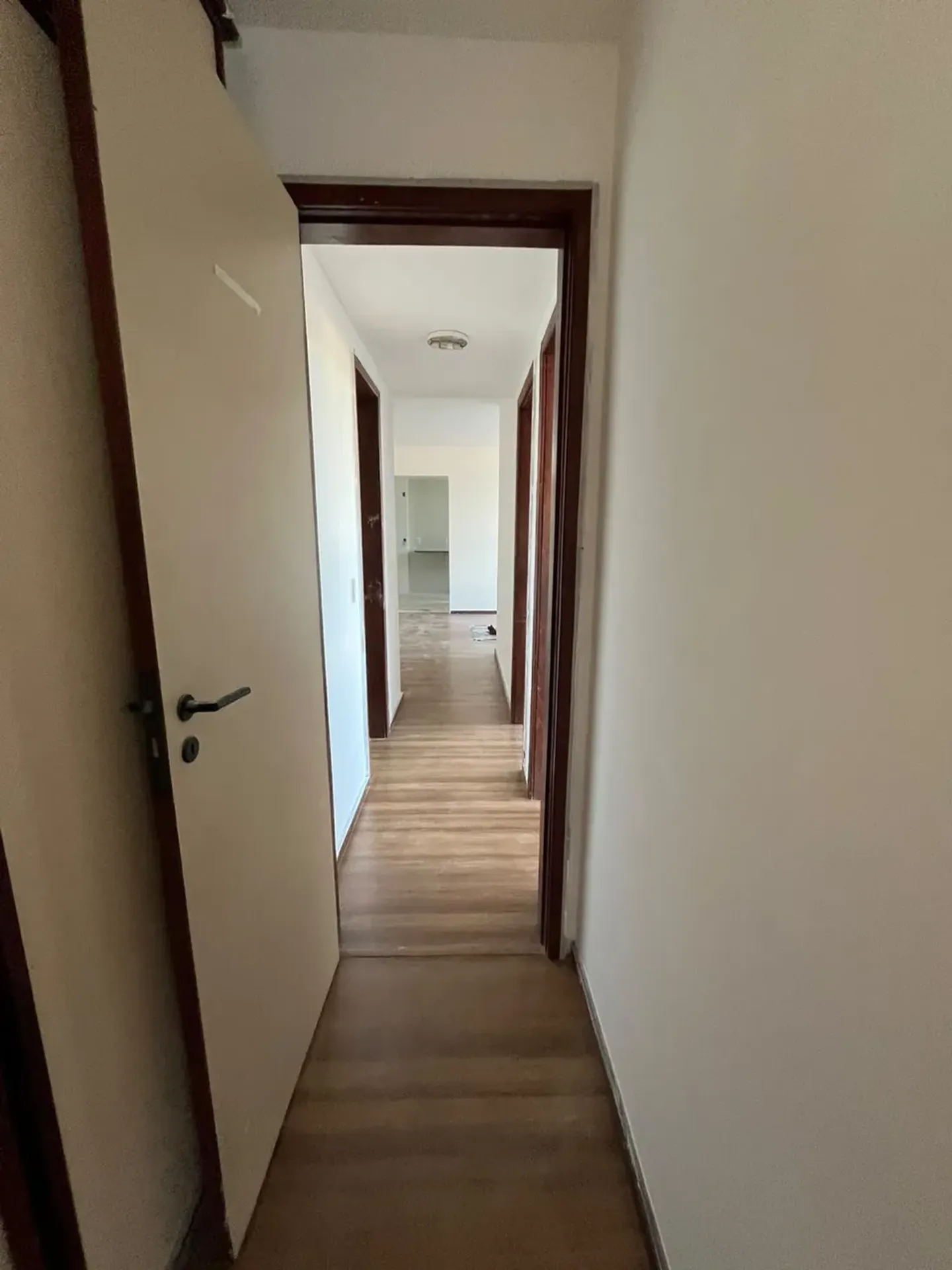 Apartment on the 10th floor with wood or laminate floors — photo 21