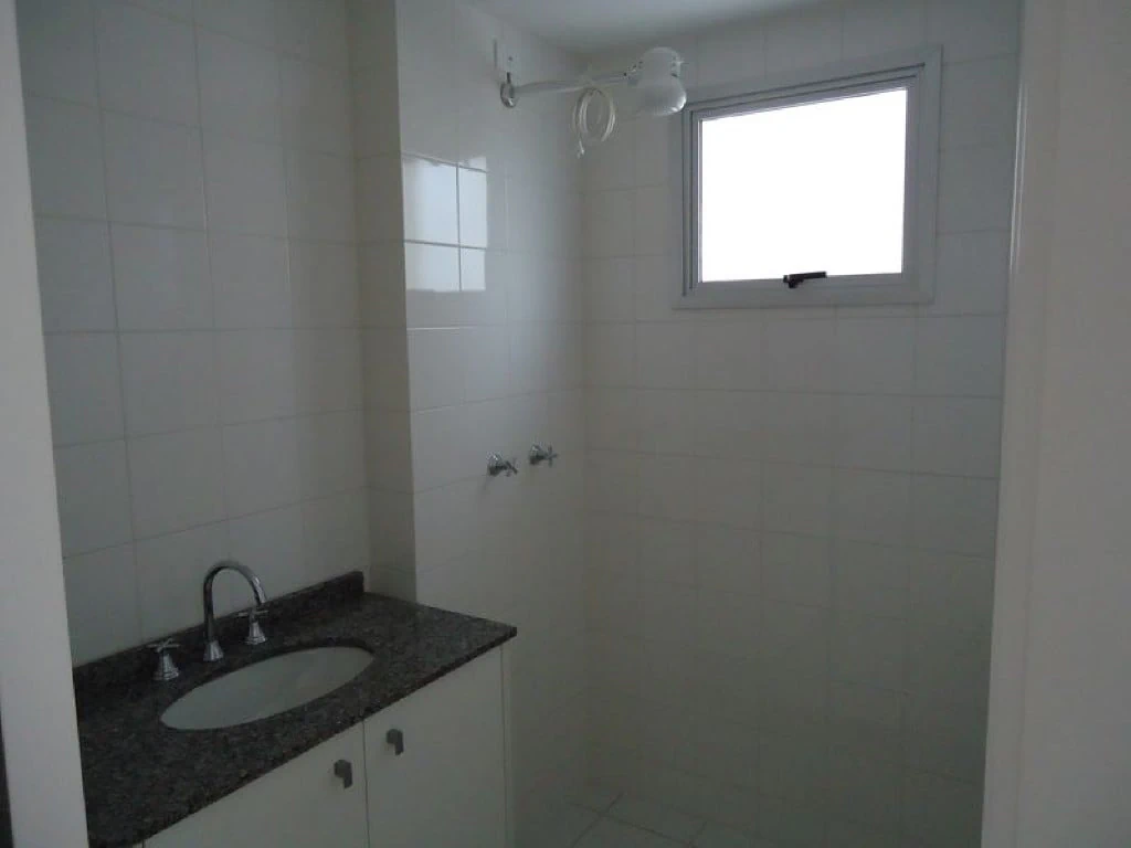 3-bedroom apartment, 1 with its own bathroom, 126 m² — photo 11