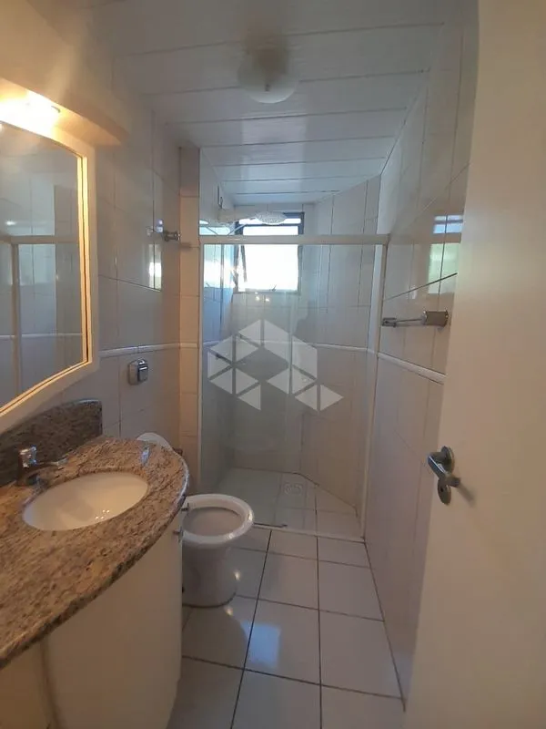 Glass-enclosed balcony in a 2-bedroom apartment, 72 m² — photo 19