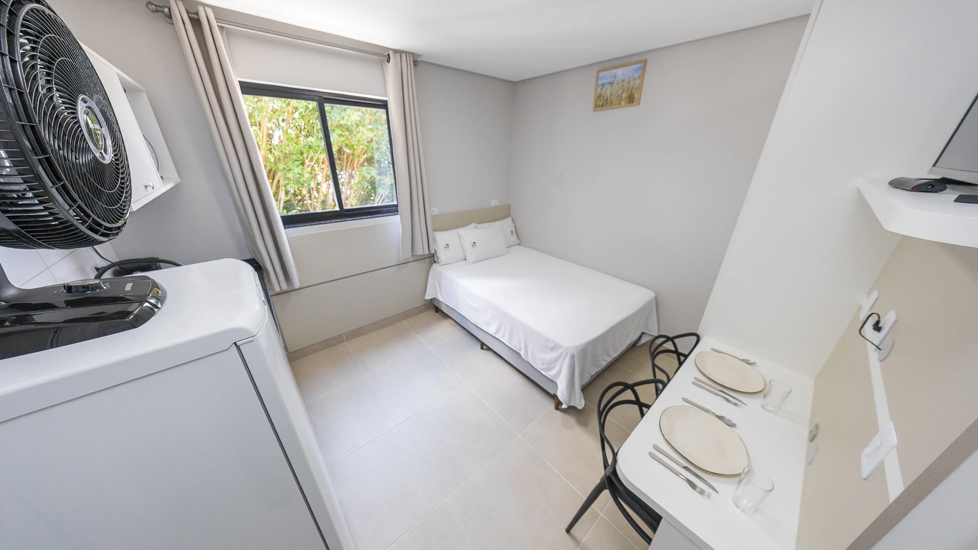 Мебльована квартира з 1 спальнею та площею 26 м² — photo 2