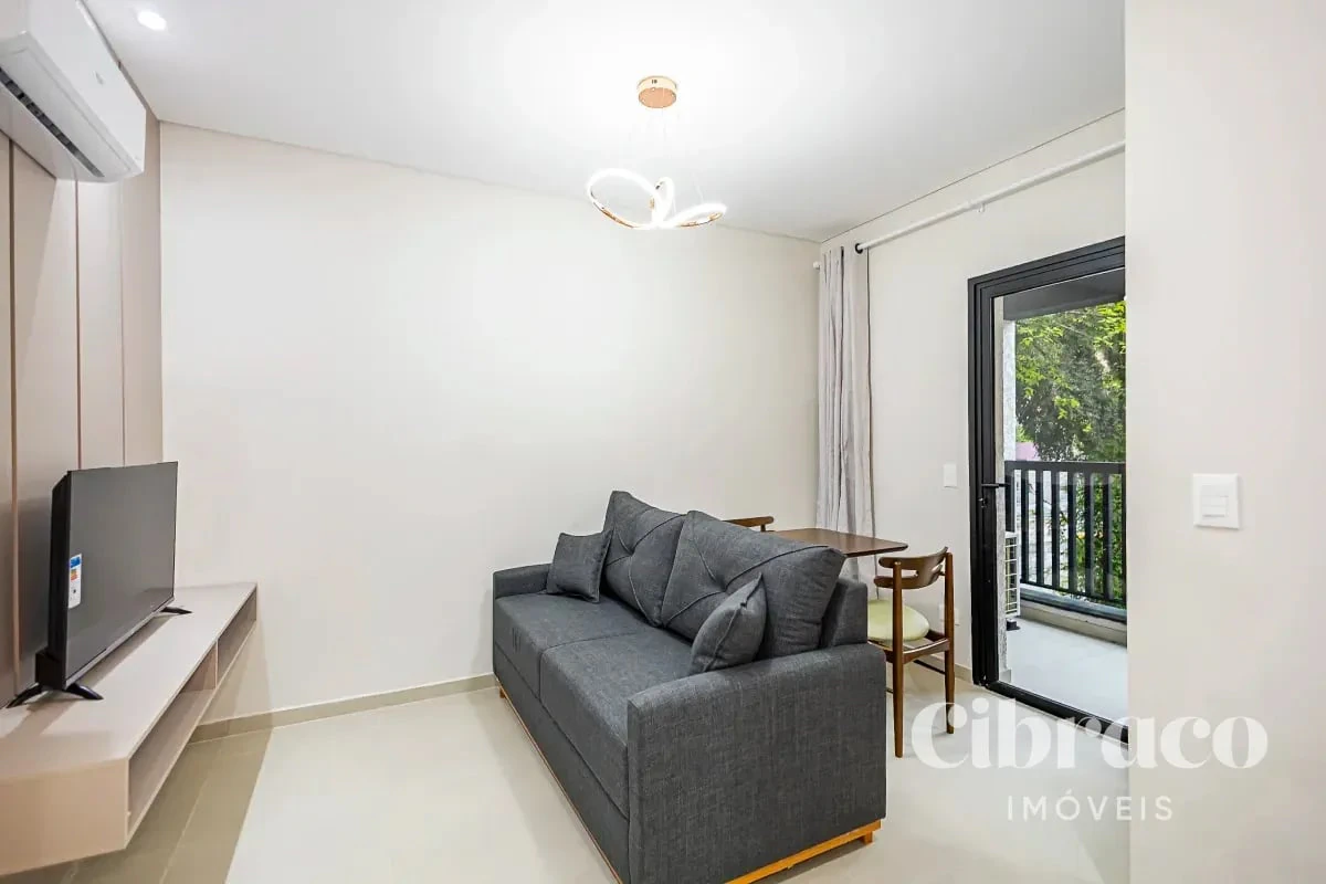 Furnished apartment, 31 m², with a glass-enclosed balcony — photo 20