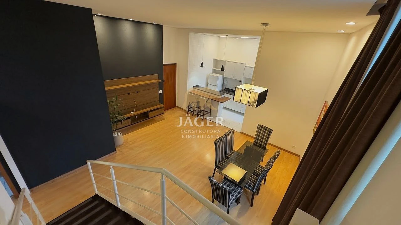 185 m² apartment with a bathtub and a glass-enclosed balcony — photo 14