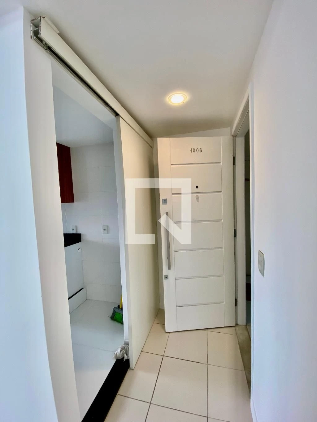 Apartamento de 2 quartos em condomínio com piscina — photo 44