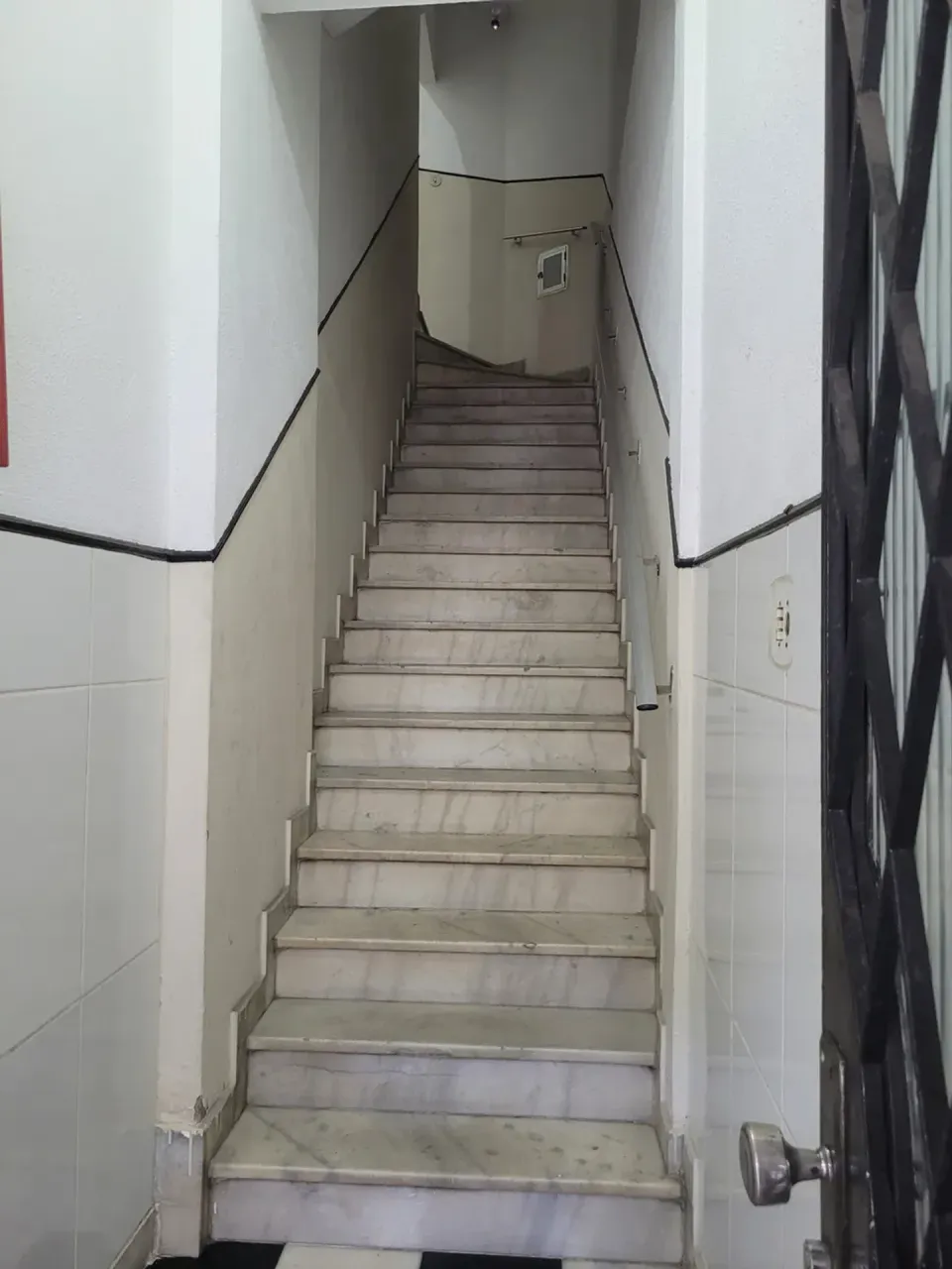 Apartamento com 2 quartos e cozinha separada — photo 17