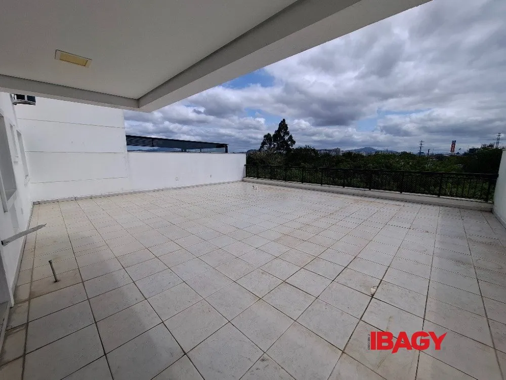Apartment with 2 en-suite bedrooms, 243 m² and 1 space — photo 10