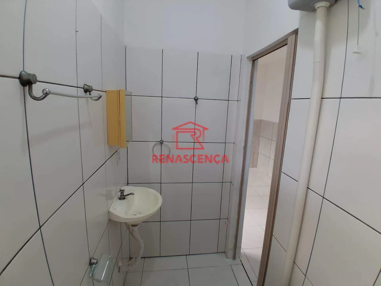 Квартира з 1 спальнею та окремою кухнею з газовою плитою — photo 4