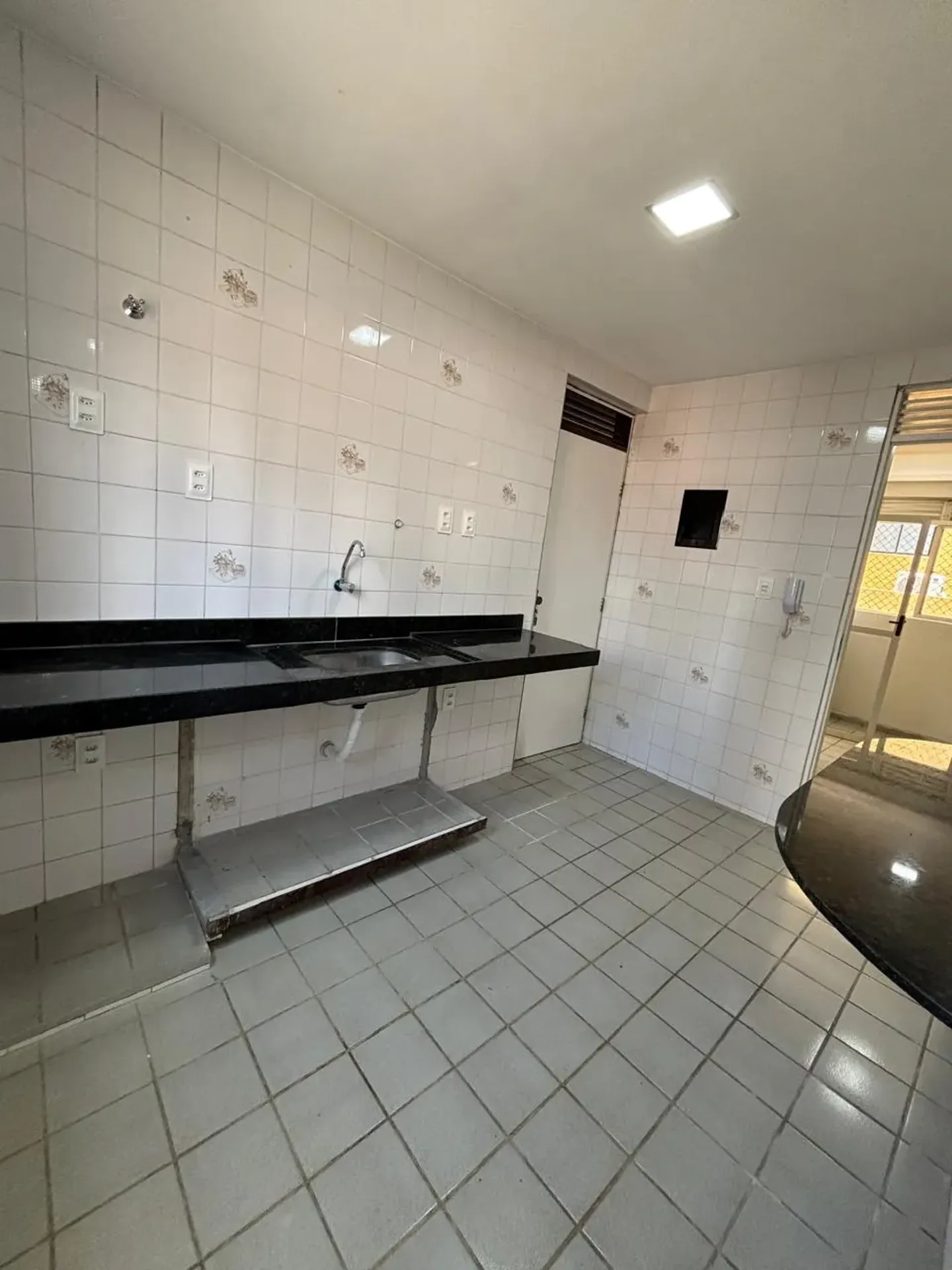 Квартира: 2 спальні, 1 з власною ванною кімнатою, 73 м² — photo 4