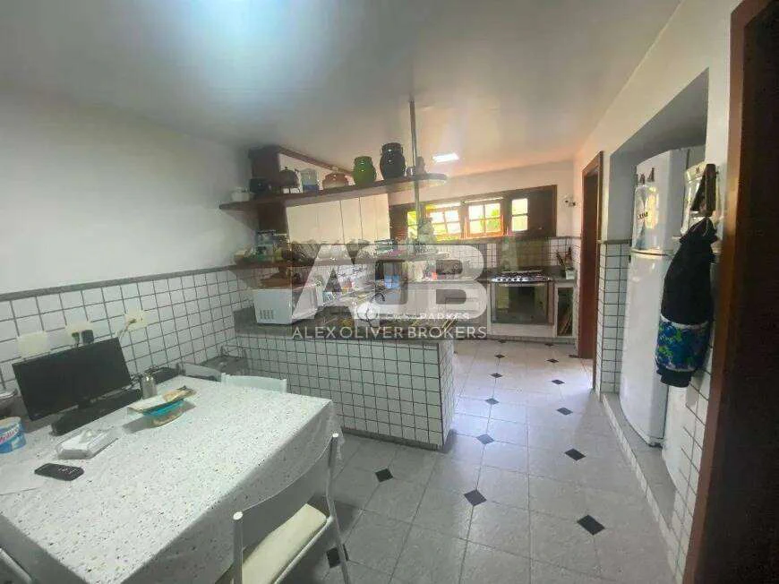 Мебльований будинок на 5 кімнат, 570 м² і приватний сад — photo 26