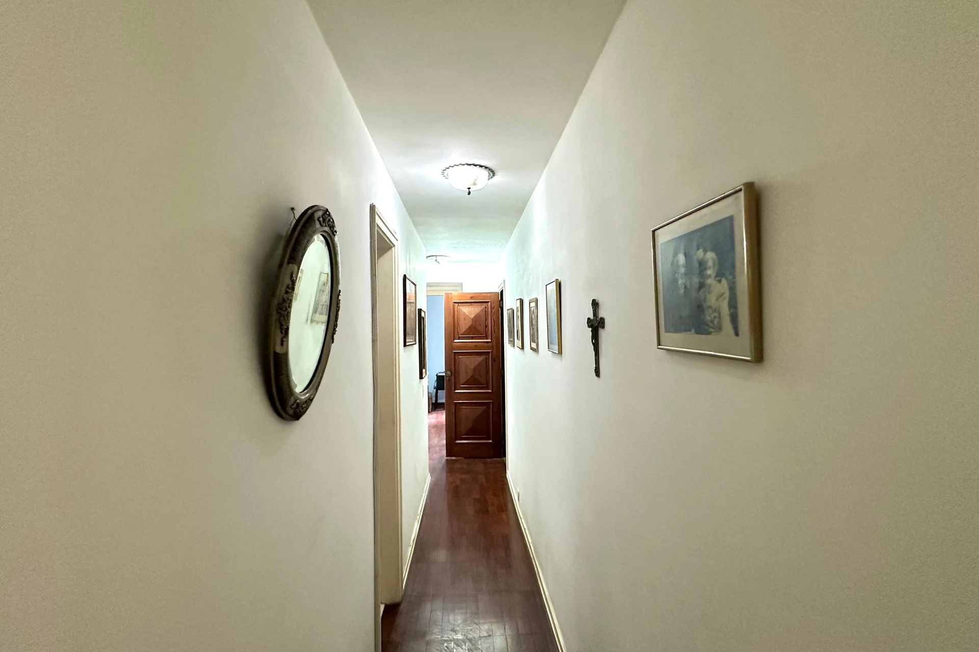 200 m² apartment with a washing machine and a home office — photo 19