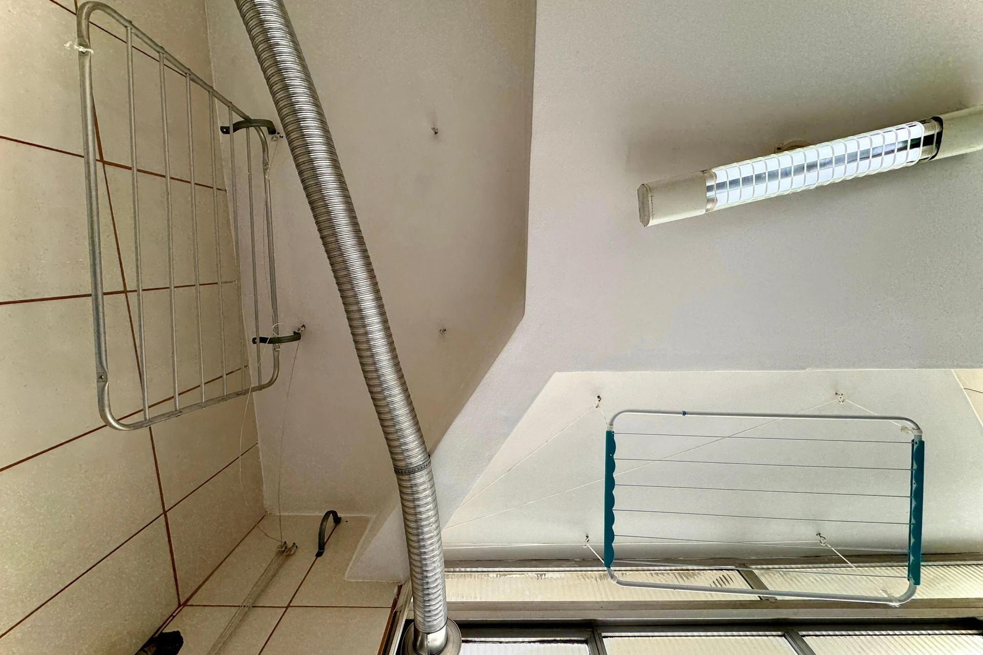 Квартира: 2 спальні, 1 з власною ванною кімнатою, 71 м² — photo 22