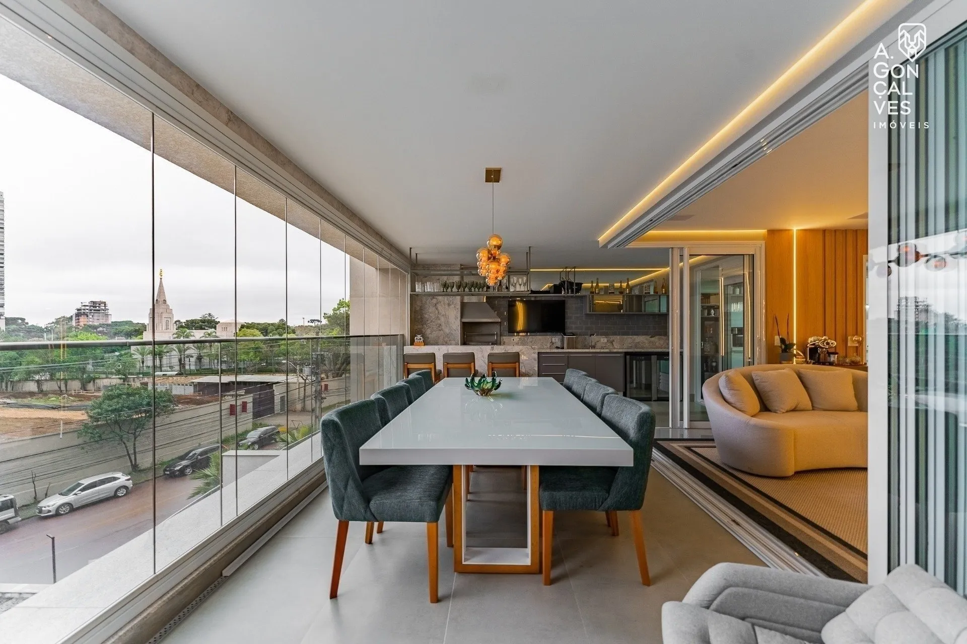 Мебльована квартира 260 м² з 4 спальнями з власними ваннами — photo 35