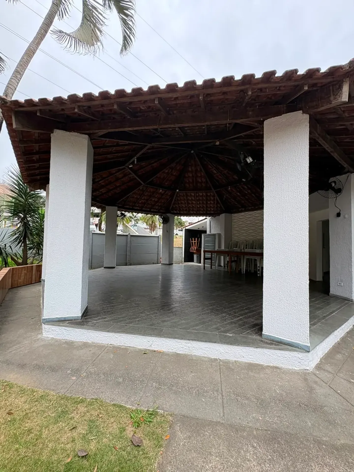House with 2 bedrooms and 1 bathroom plus 1 parking space — photo 23