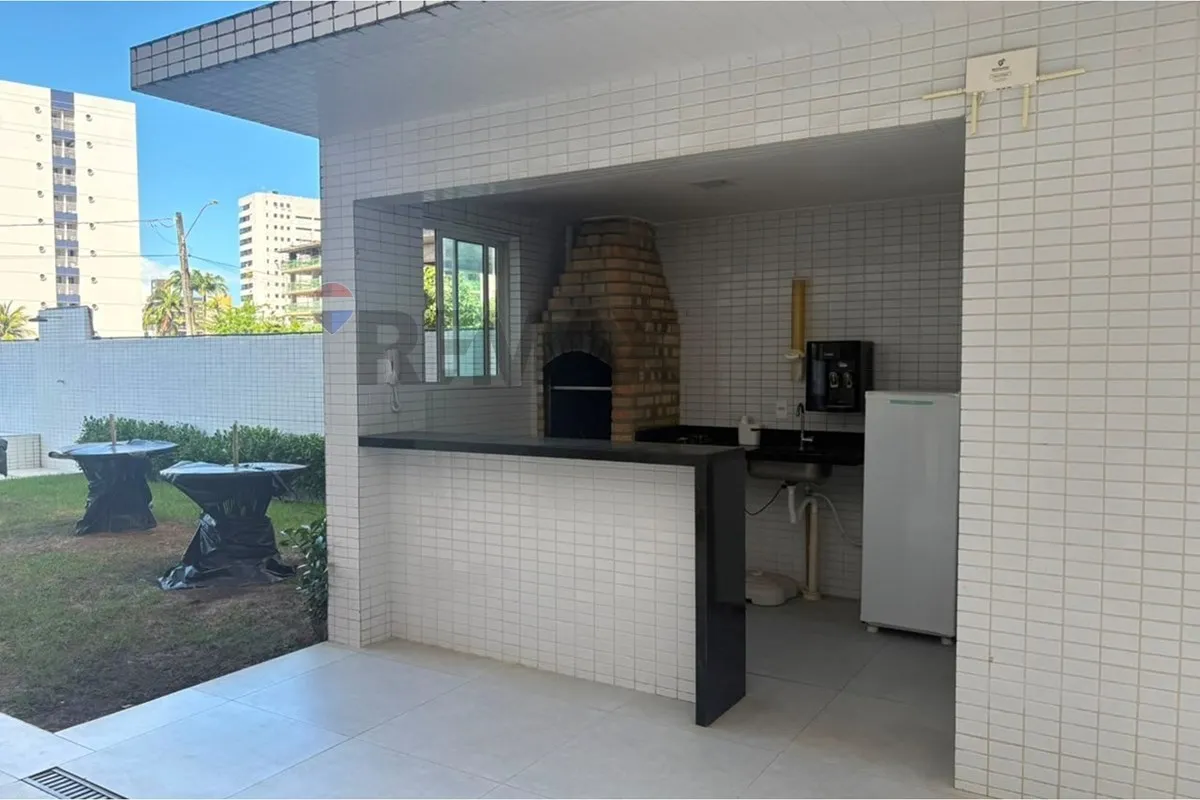 2-bedroom apartment with private BBQ and 2 parking spaces — photo 18