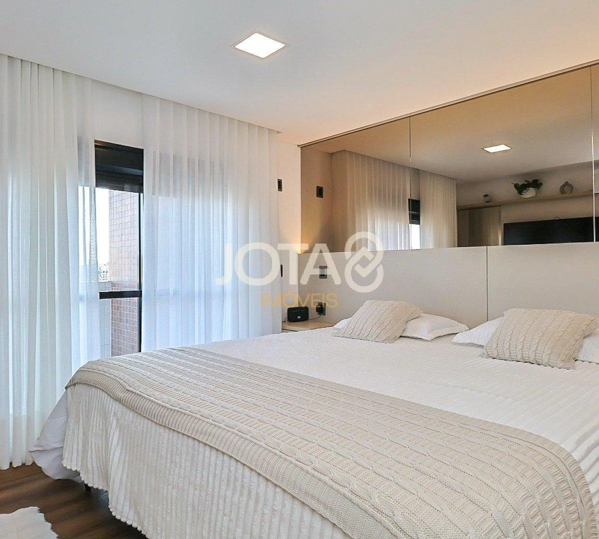 Мебльований дуплекс із 3 спальнями та 243 м² — photo 8