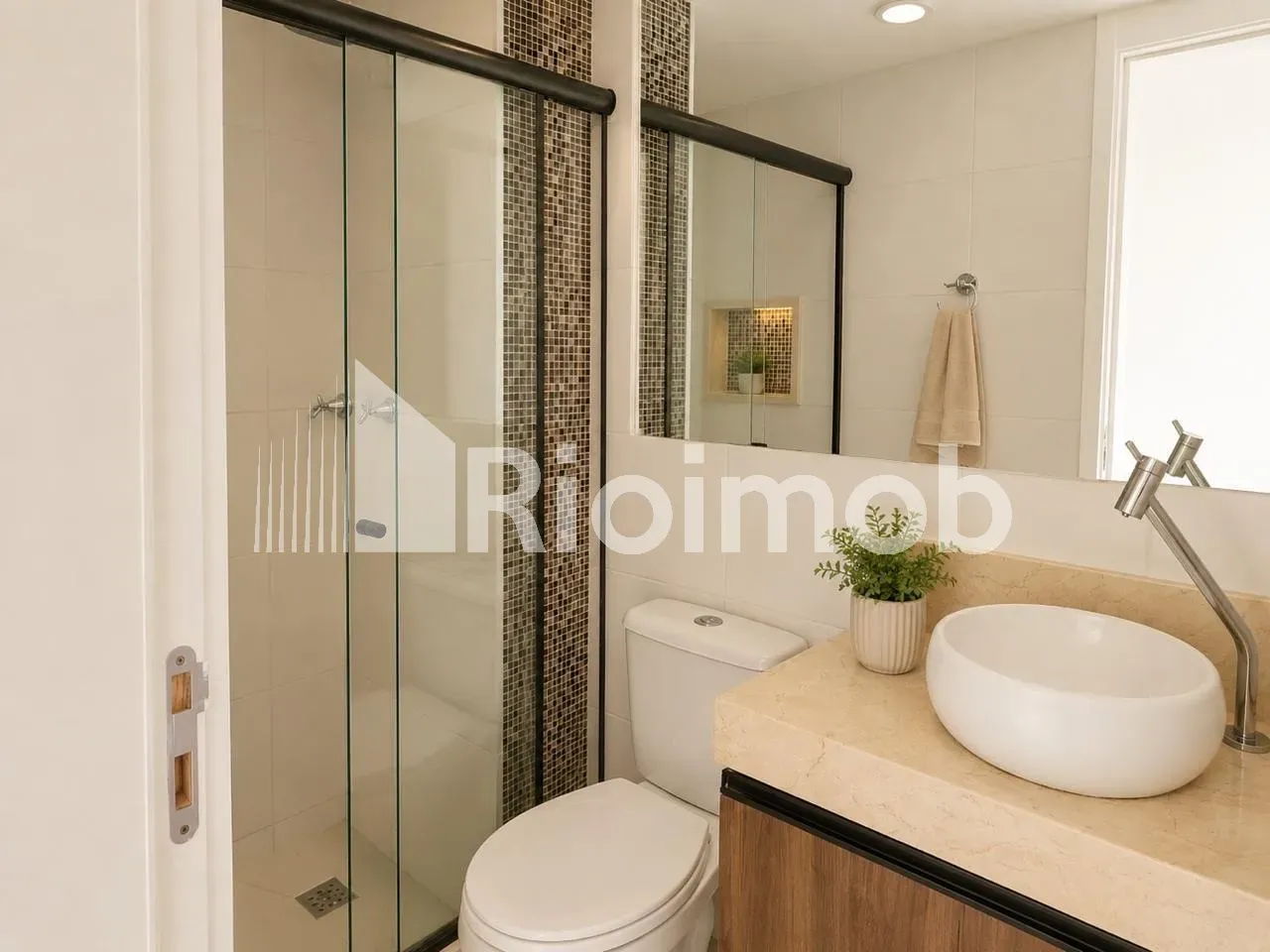 4-bedroom apartment with a mountain view in Rio de Janeiro — photo 23