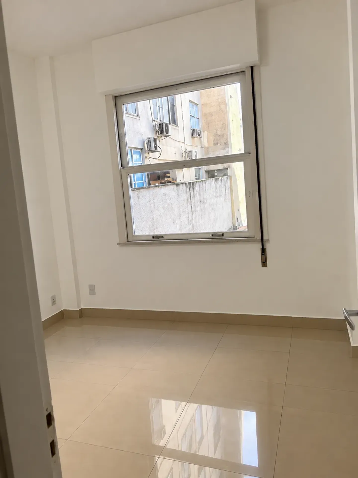3-bedroom apartment, 2 with their own bathrooms, 110 m² — photo 3