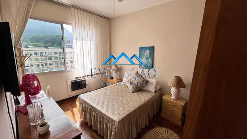 Furnished 4-bedroom apartment with 400 m² — photo 4