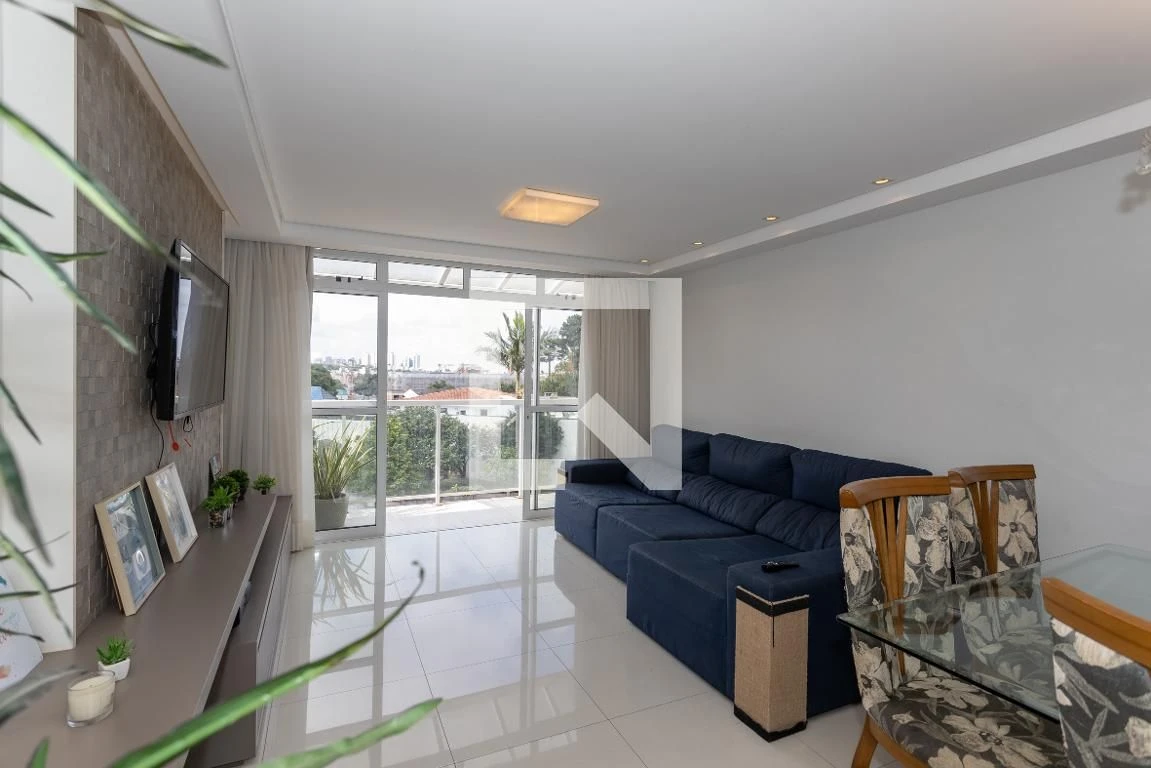 Furnished apartment with 3 bedrooms, 1 en-suite and 3 baths