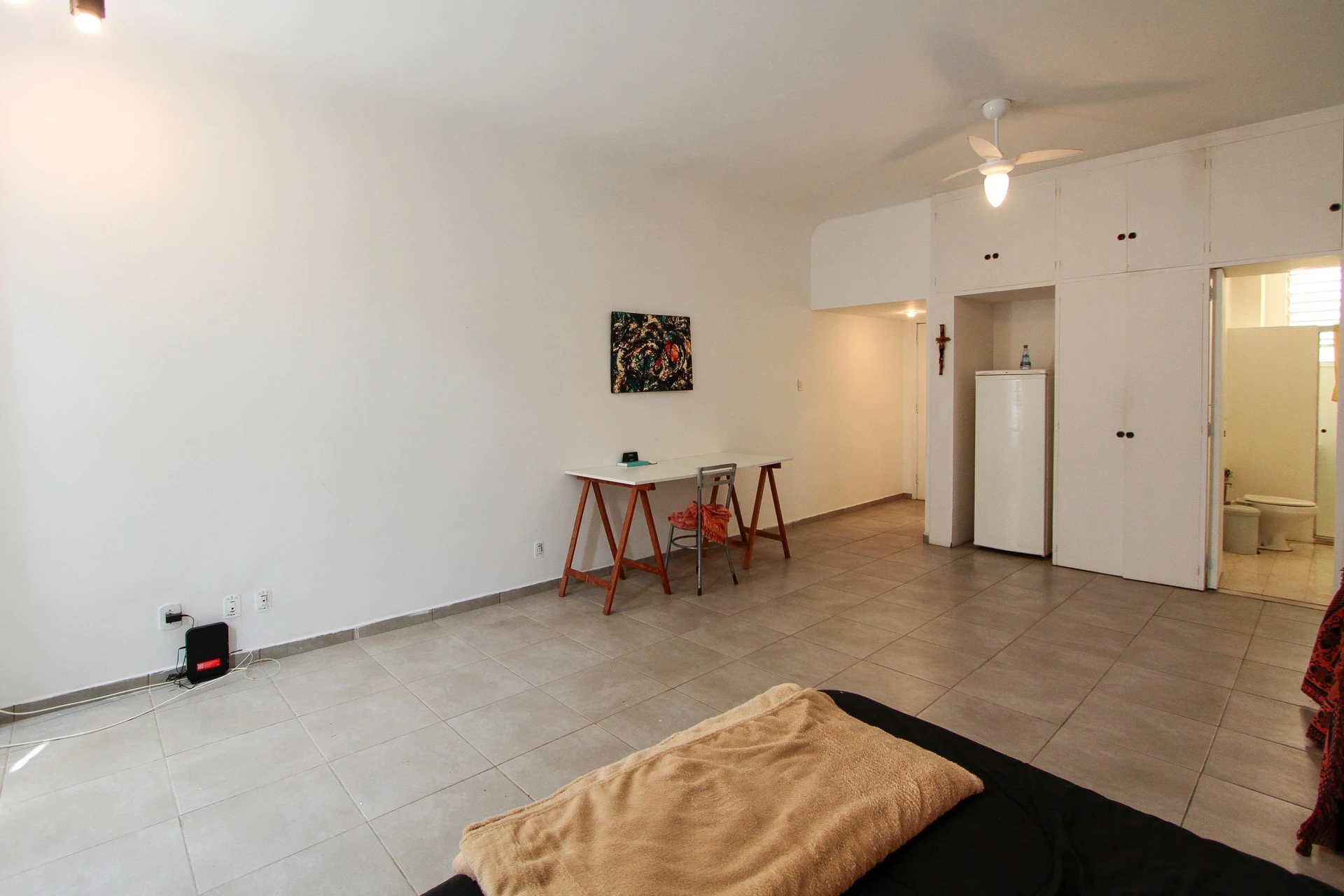 Monoambiente con espacio de home office en Rio de Janeiro — photo 9