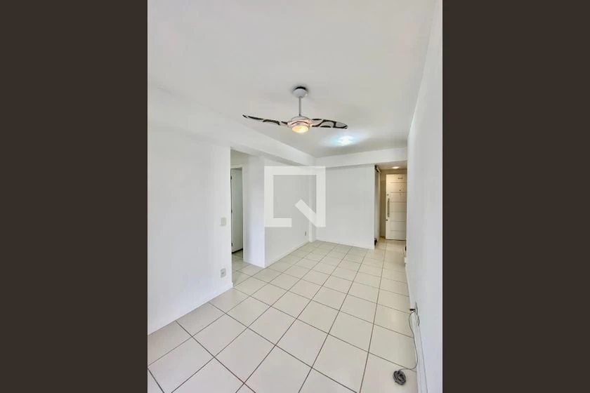 Apartamento de 2 quartos em condomínio com piscina — photo 7