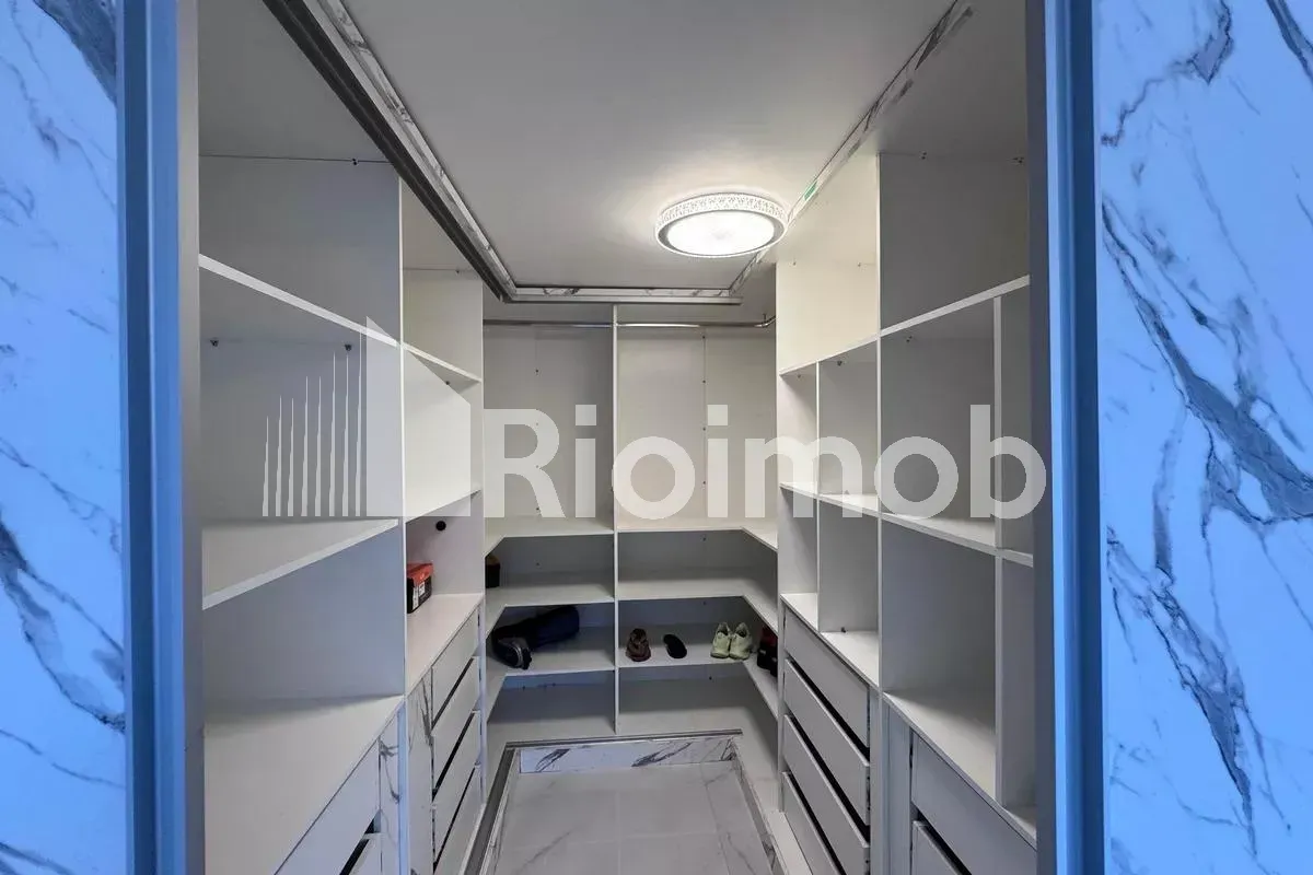 Furnished house with 5 bedrooms and 5 bathrooms — photo 19