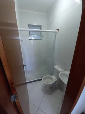 Unfurnished house with 2 bedrooms and 1 bathroom — photo 4